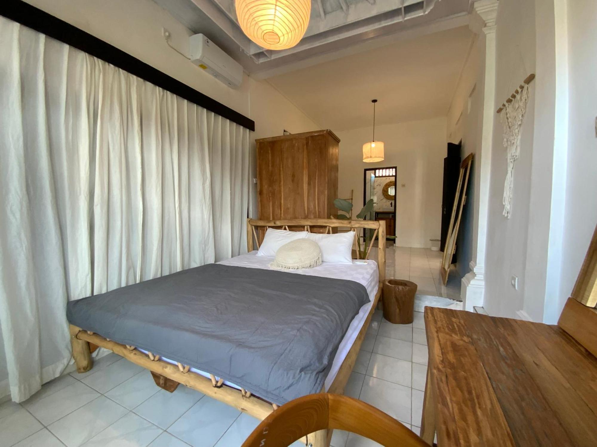 Semicircle Homestay